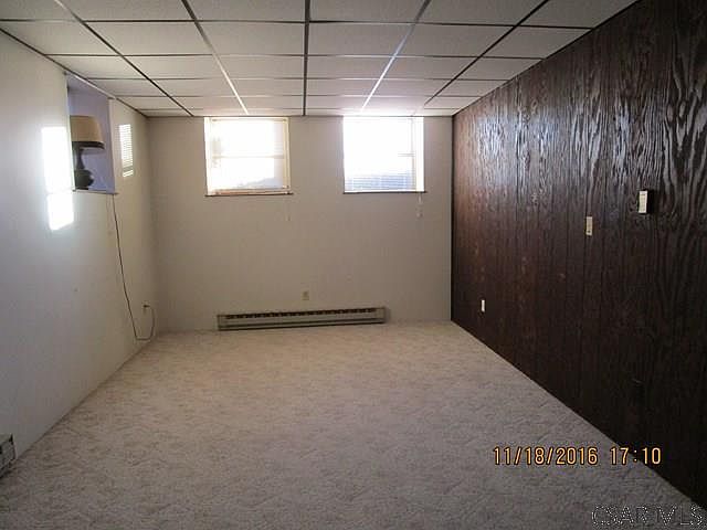 2nd image of 300 Vine St APT B5