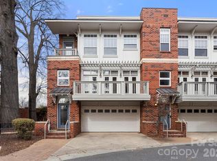 915 Gracie Way, Charlotte, NC 28204