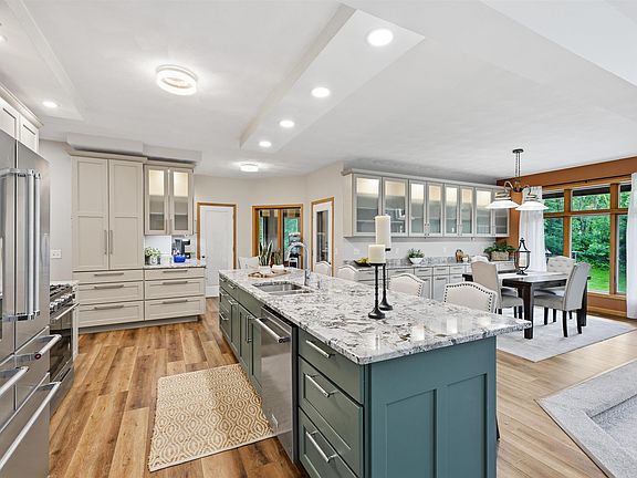 4th image of 2023 W Glenmoor Ln