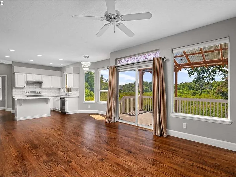 16653 NW Paddington Dr — Photo 7
