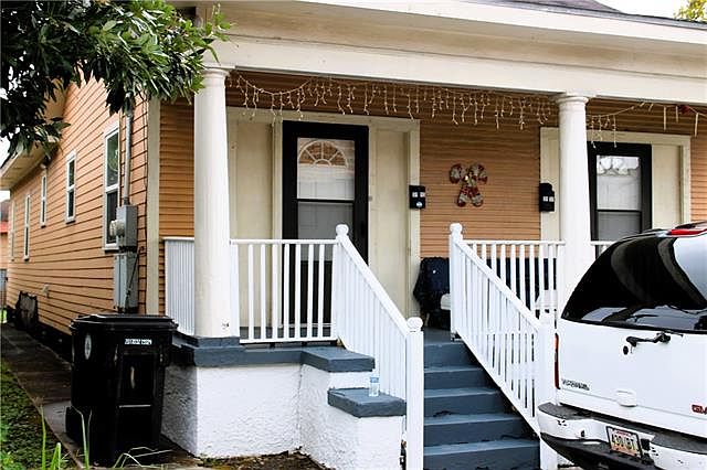 1st image of 3113 Joliet St