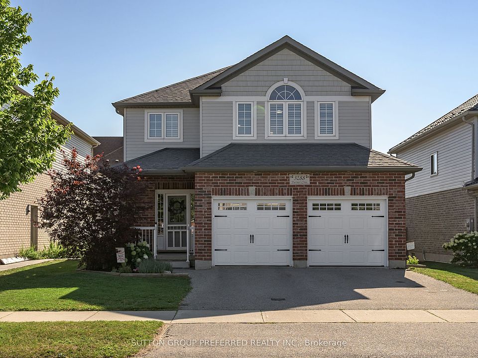 1st image of 3288 Turner Cres