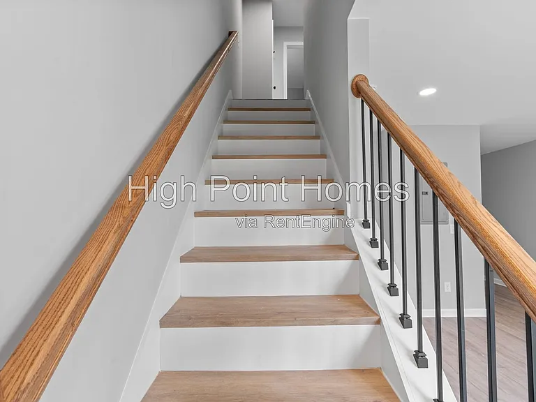 400 Gallery Ln #D4 — Photo 9