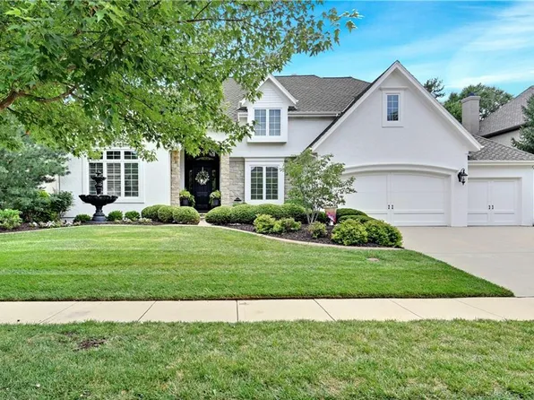 5809 Golden Bear Dr, Overland Park, KS 66223