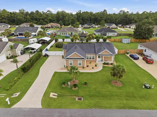 35 Evening Star Dr, Crawfordville, FL 32327