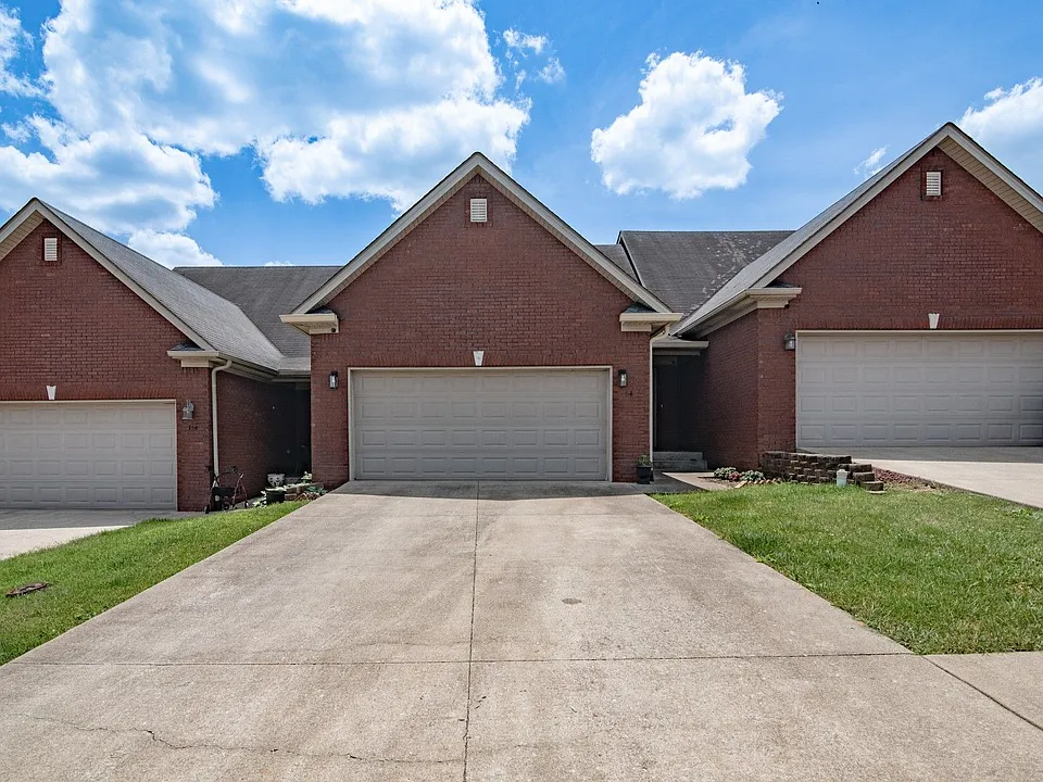 114 Twin Lakes Dr