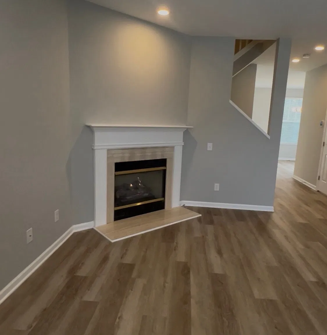 3 bed, 2.5 bath, 2100 sqft, $2,999 — Photo 3