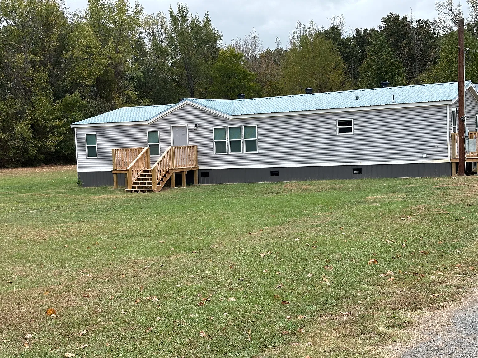 4 bed, 2176 sqft, $1,650 — Photo 1