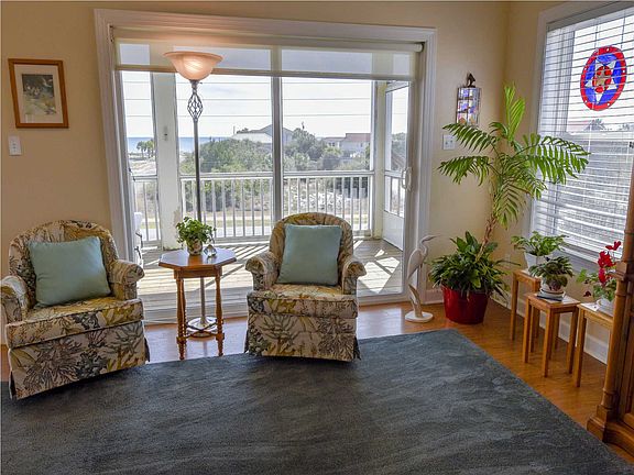 5th image of 1001 Gulf Beach Dr