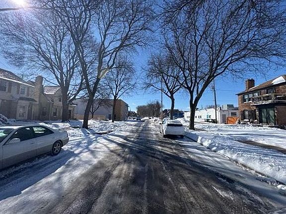 5th image of 3128-3130 N 54th St