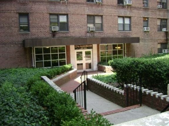 5th image of 6360 98th St #305