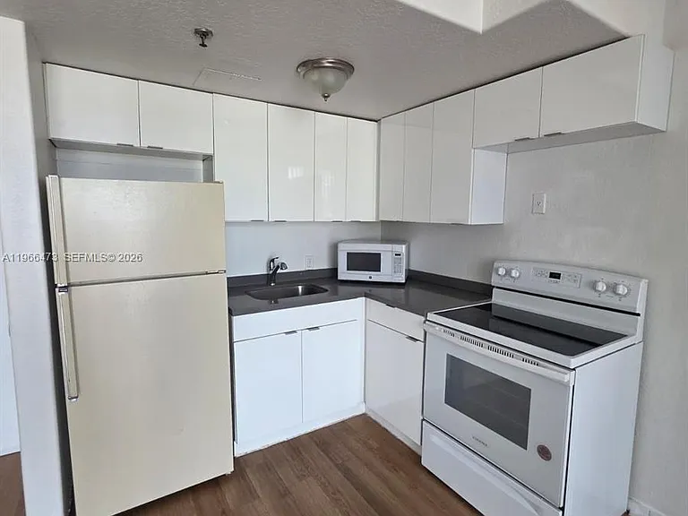16450 NW 2nd Ave #214 — Photo 4