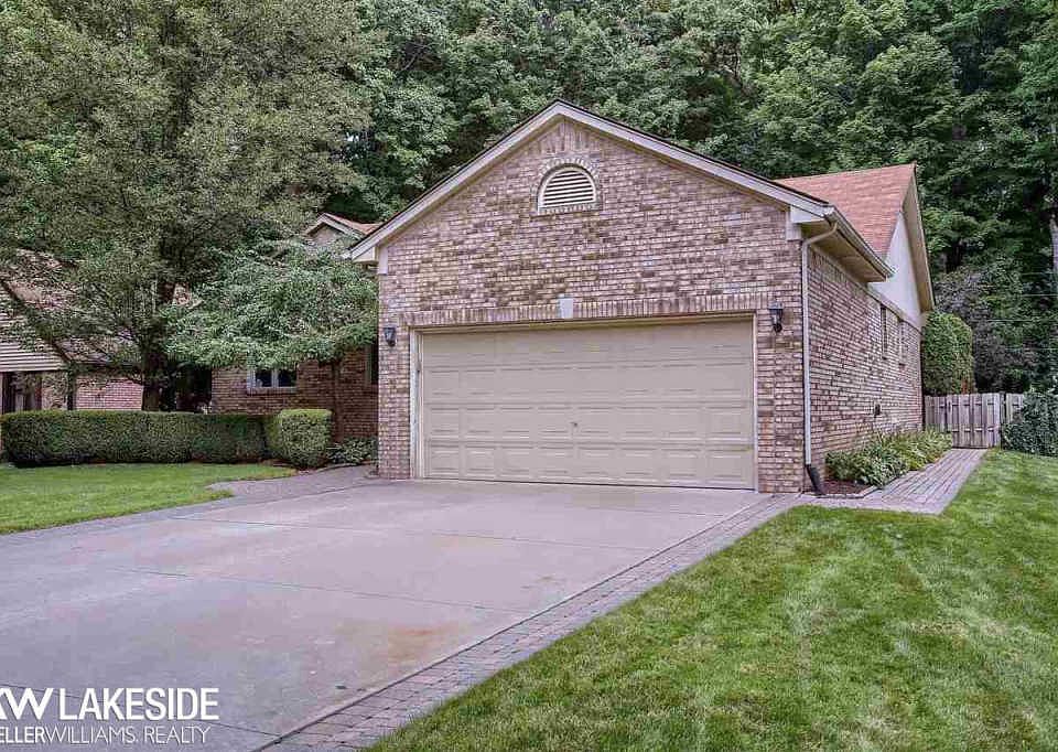 11091 Messmore Rd, Utica, MI 48317 Zillow