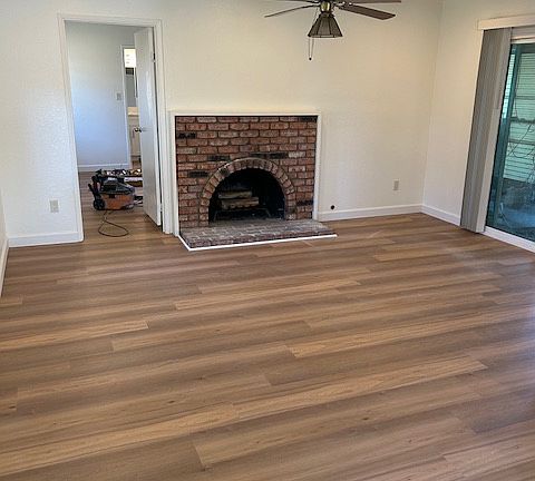 2nd image of 803 E Rosewood Ct