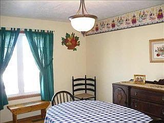4th image of 820 Viking Dr