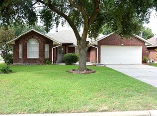 7854 Log Hollow Dr, Houston, TX 77040