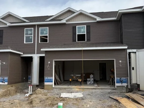 1864 Vista Lake Dr, Goshen, OH 45122