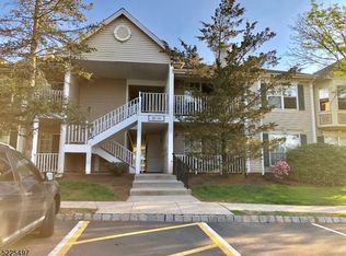 112 Reading Cir, Bridgewater, NJ 08807