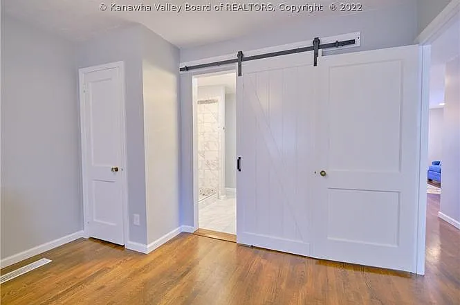 5511 Staunton Ave SE — Photo 6