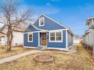 2938 Queen Ave N, Minneapolis, MN 55411