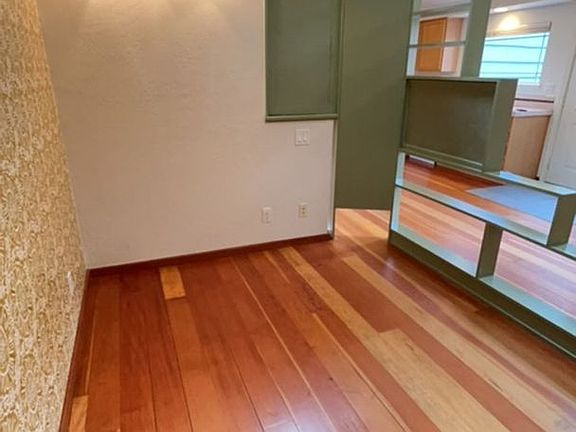 5th image of 611 Normal Ave