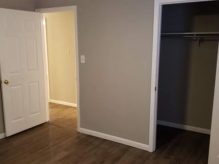 2568 Robin Cir — Photo 13