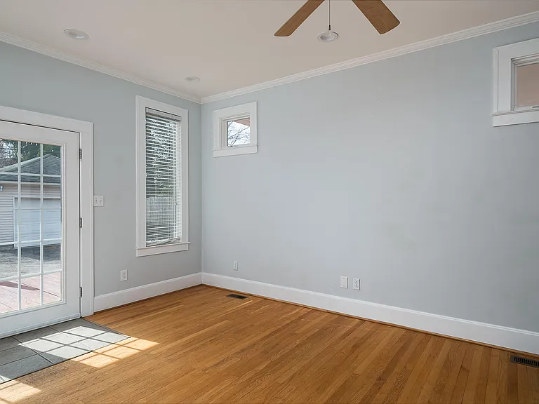1378 Fontaine Rd — Photo 14