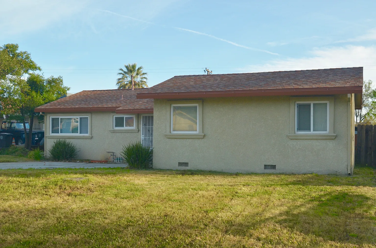 6818 Stonecrop Ct photo 1