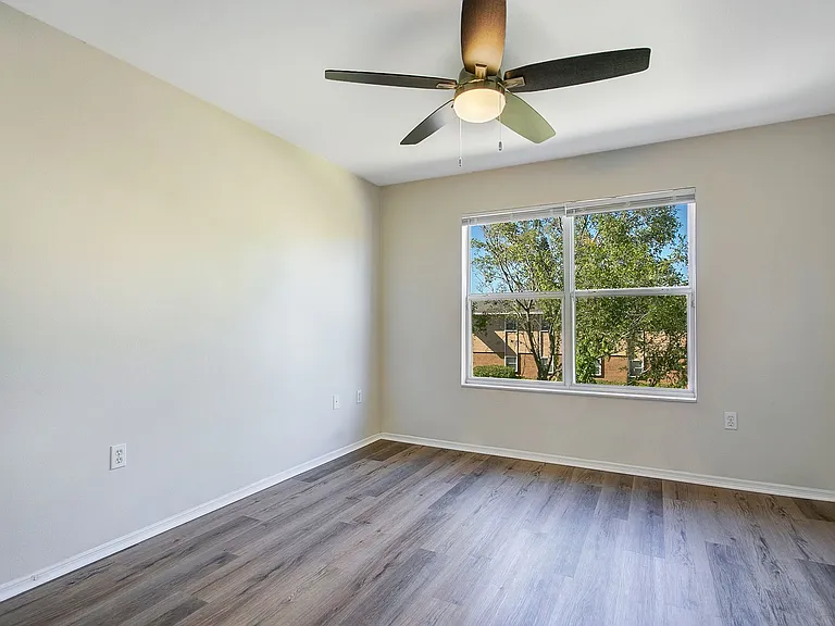 Fountain Place Apartments | 1 & 2 Bedroom Apartments Available-Offering May Rent Free — Photo 8