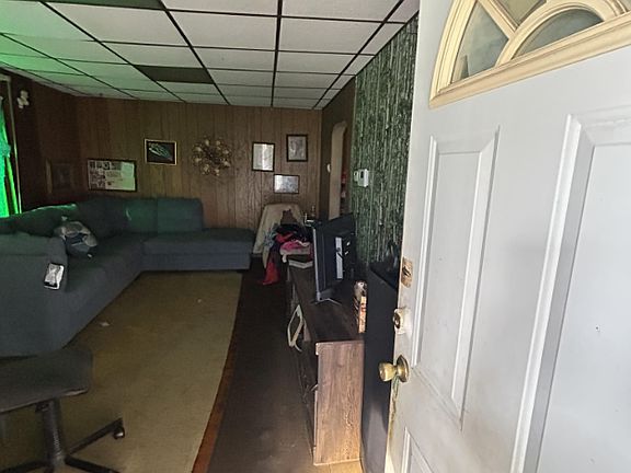 5th image of 3511 Converse Ave