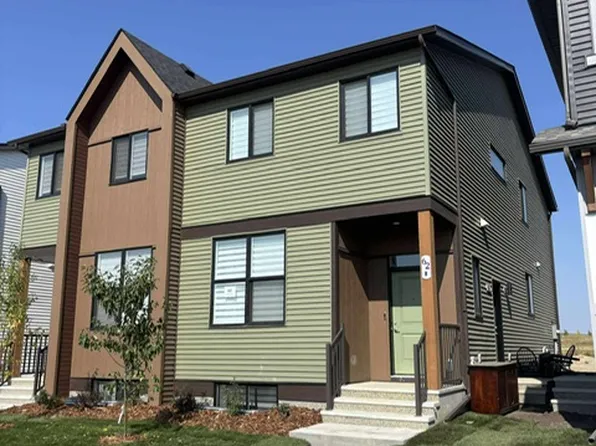 62 Hotchkiss Row SE, Calgary, AB T3S 0J5