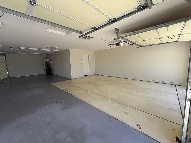 2581 Highland Trl — Photo 30