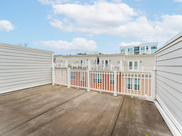 11692 Sunrise Square Pl — Photo 46