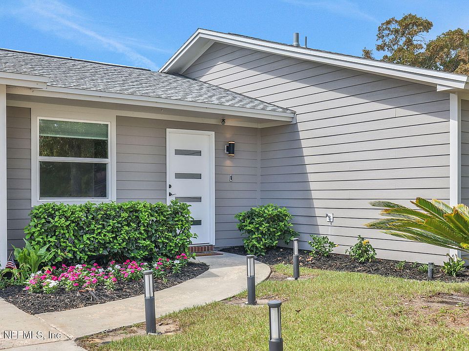 1st image of 11530 BROAD LEAF Drive