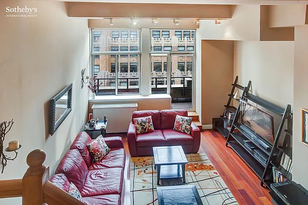 Sold by Sotheby's International Realty | media 1