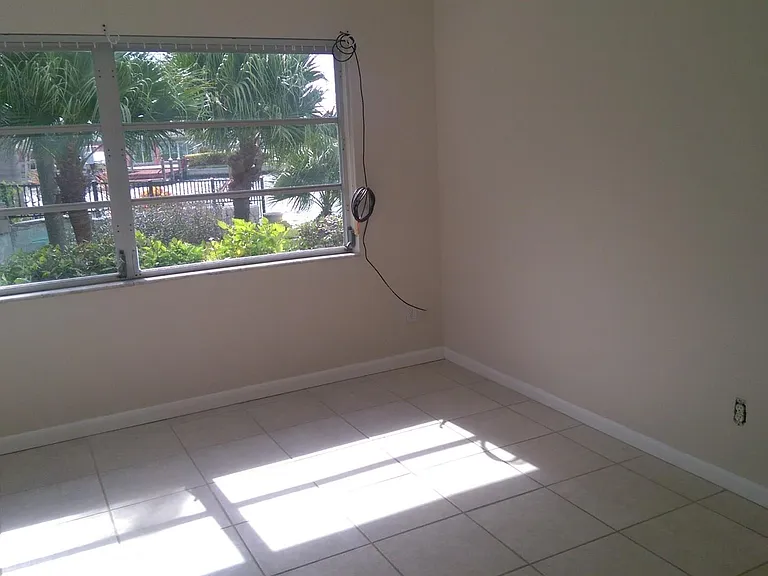 5930 Bali Way N — Photo 12