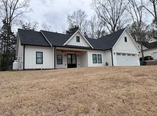 112 Margharetta Dr, Eatonton, GA 31024