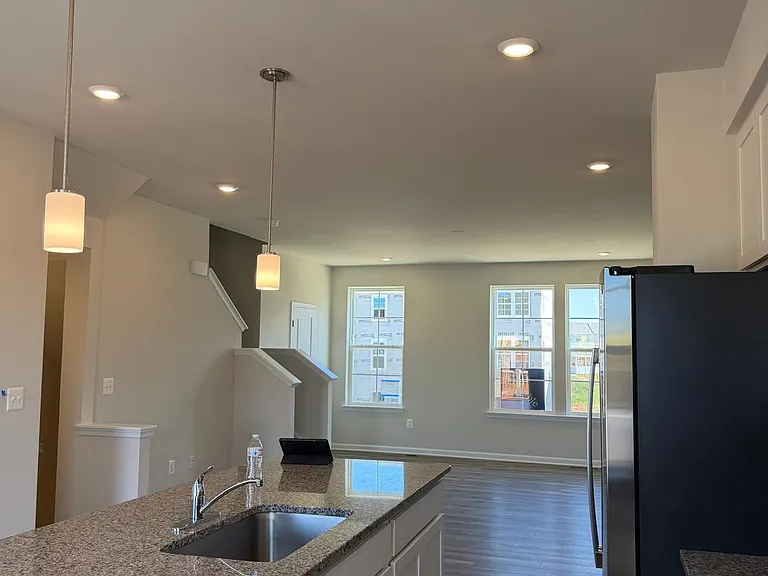 398 Seeback Dr — Photo 33