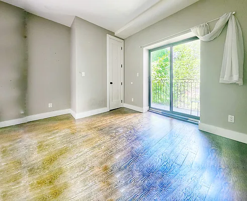 Rented by RELEASE NY | media 3