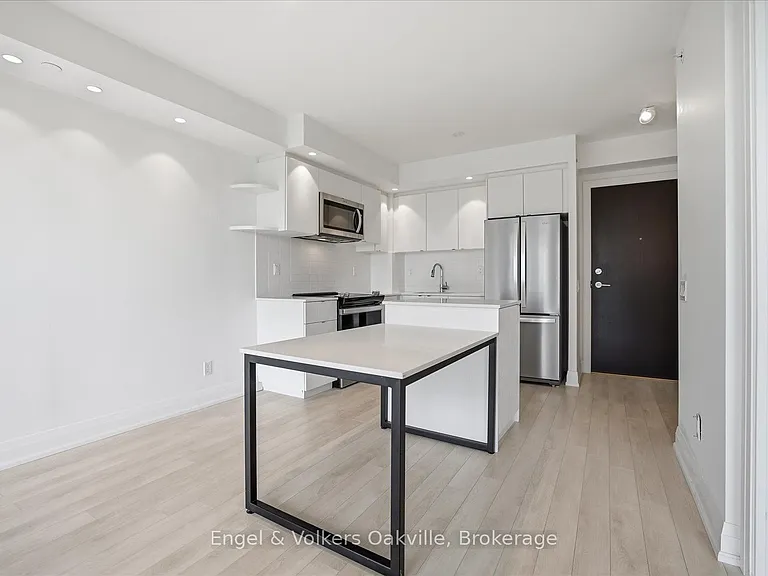 1461 Lawrence Ave W #603 — Photo 7