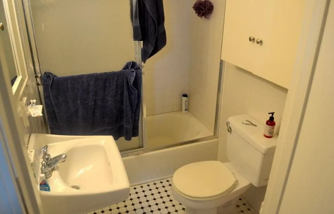 263 Maple Ave — Photo 2