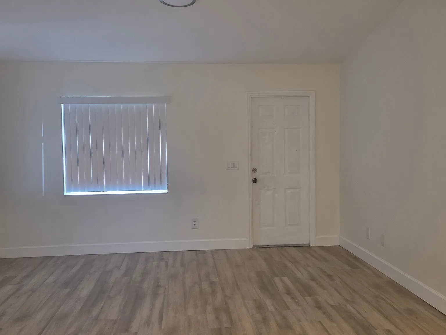 2 bed, 1325 sqft, $1,350 — Photo 2