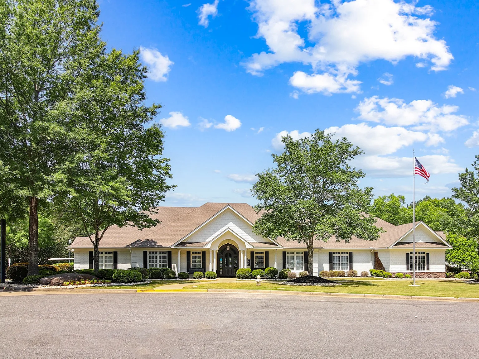 Grand Reserve Columbus — Photo 1