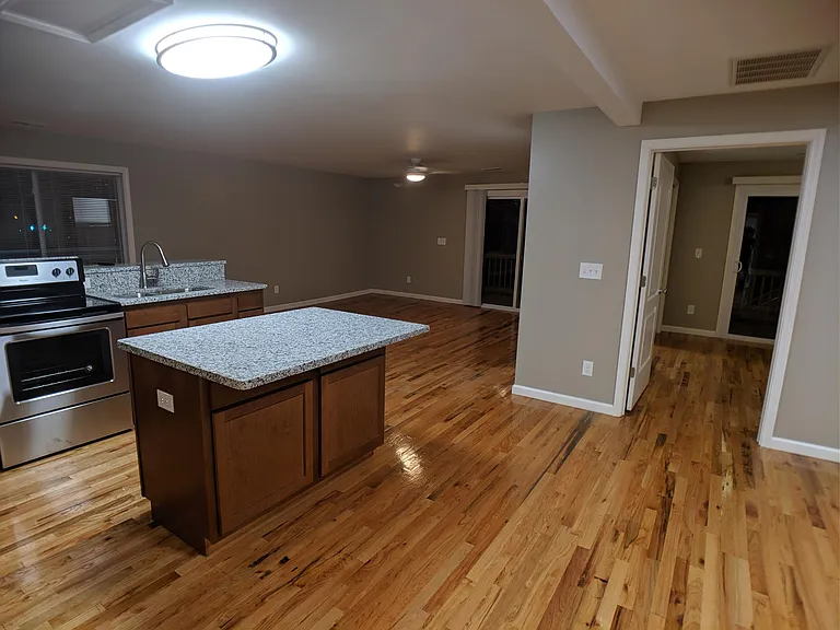 2435 S Dixie Dr — Photo 44