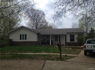 5 Rainfield Ct, Ballwin, MO 63021