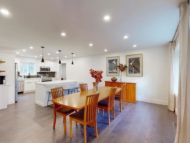 11833 Overlook Dr — Photo 2