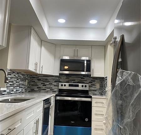 5th image of 7400 NW 18th St APT 106