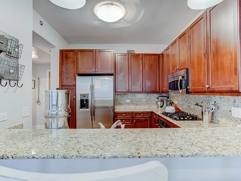 600 N Lake Shore Dr #3210 — Photo 5