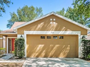 721 Cape Cod Cir, Valrico, FL 33594