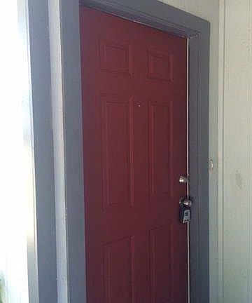 2nd image of 526 W Avenue F